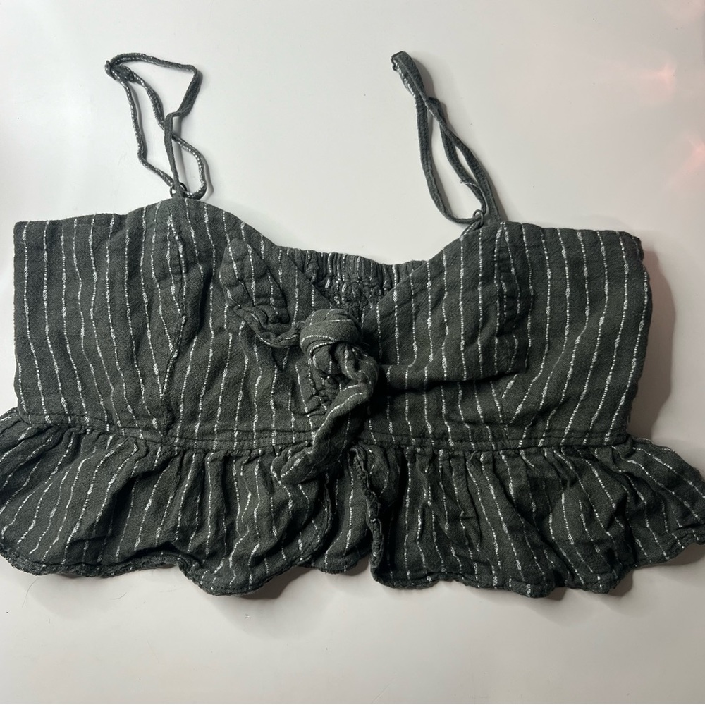 Dark green crop top with a front tie knot